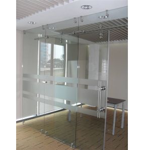Cửa kính cường lực văn phòng